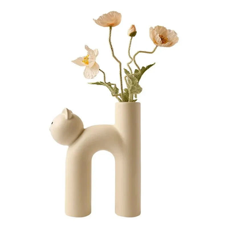 H-Shaped Cat Vase Decoration - Modern Ceramic Tabletop Design