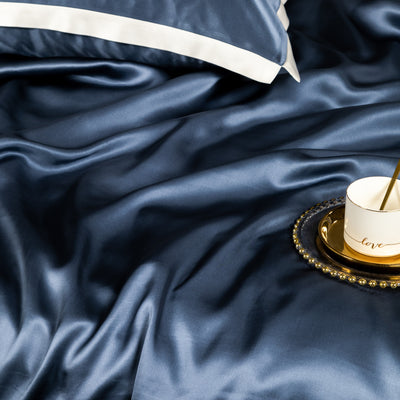 Premium Navy Blue Silk Bedding Set – Ultra-Luxurious