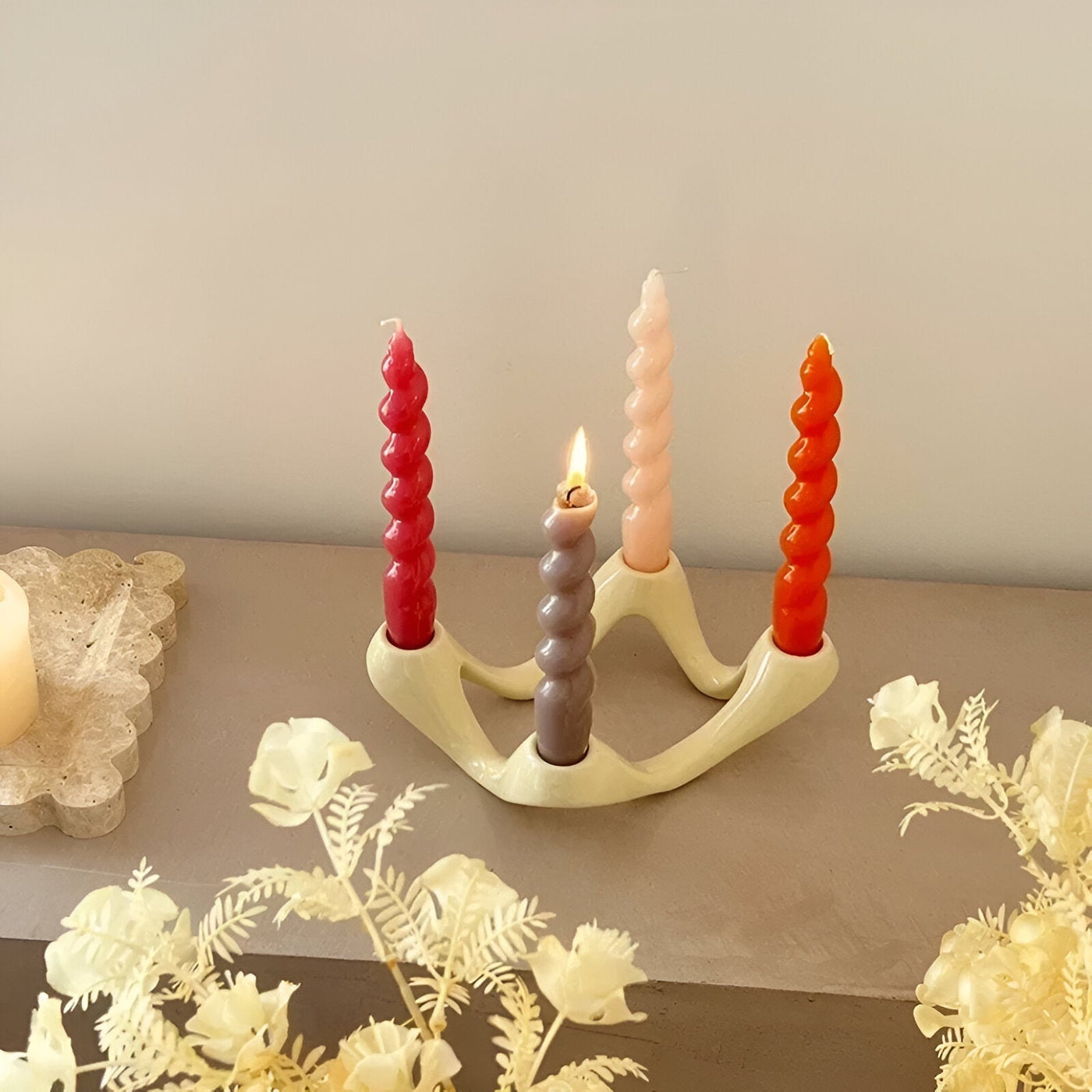 Wavy Design Ceramic Candlestick Decoration Holder Sculpture